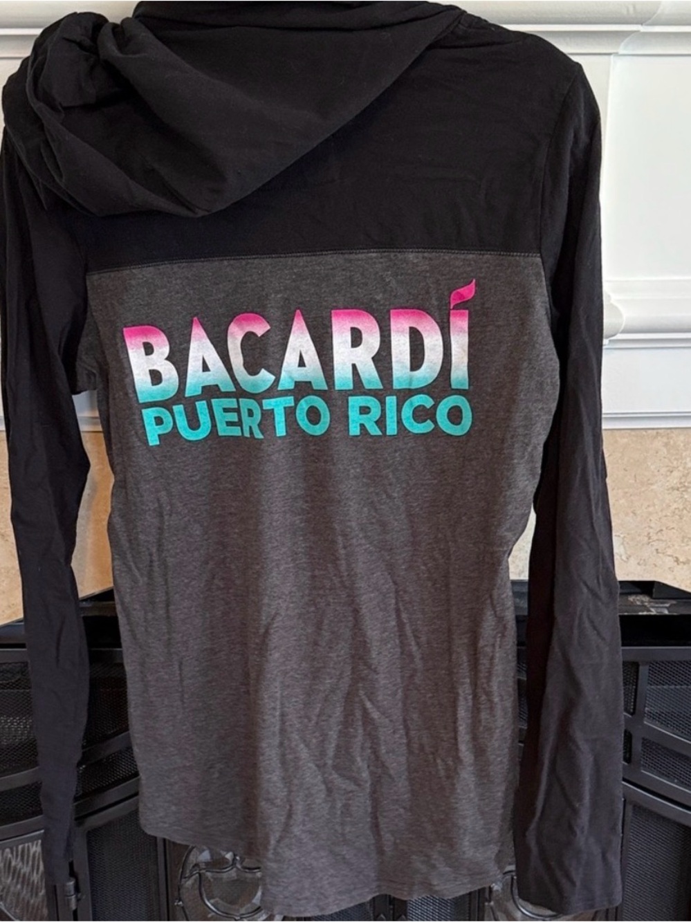 Bacardi Puerto Rico Hoodie Women L Y2K Graphic Liquor Logo Lightweight Top
